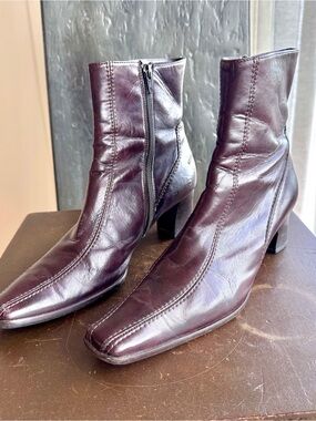 Paul Green Women's Leather Ankle Boots in brown -   Size 9